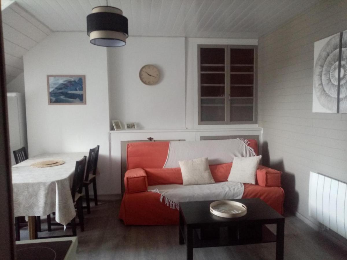 Charmant Appartement Au Centre De בנרס-דה-ביגור מראה חיצוני תמונה