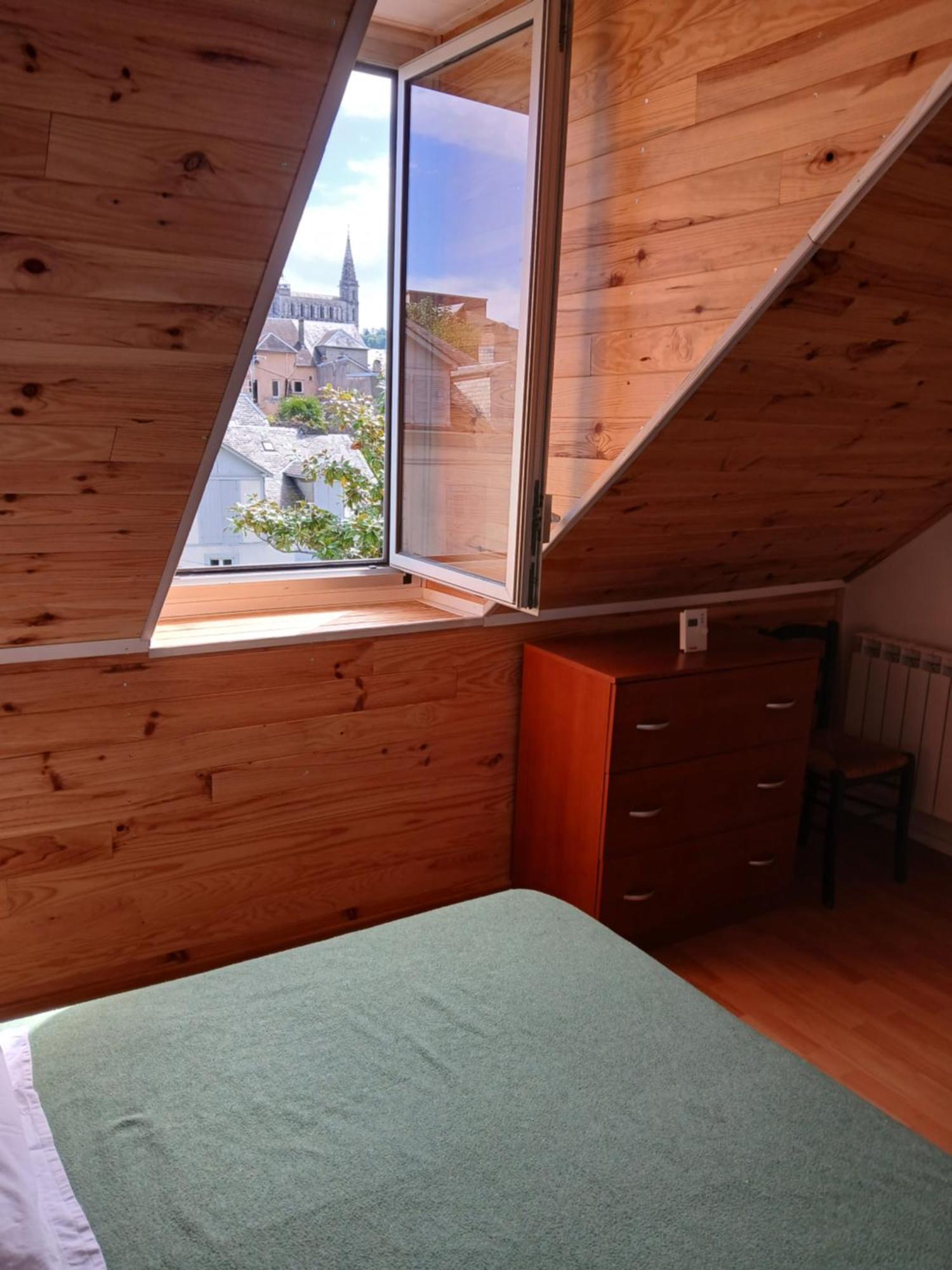 Charmant Appartement Au Centre De בנרס-דה-ביגור מראה חיצוני תמונה